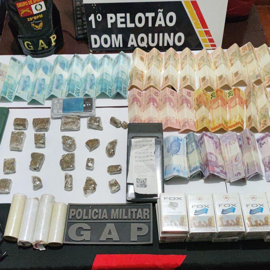 PM prende dono de bar faccionado que vendia cigarros contrabandeados em Dom Aquino
