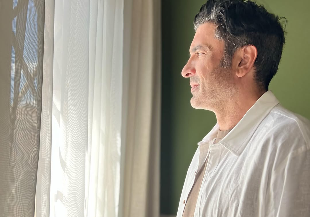 'Não é o fim, é um recomeço', diz Edu Guedes após retirar tumor no pâncreas