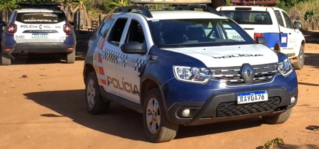 Suspeito morre após apontar arma para policiais no Nortão