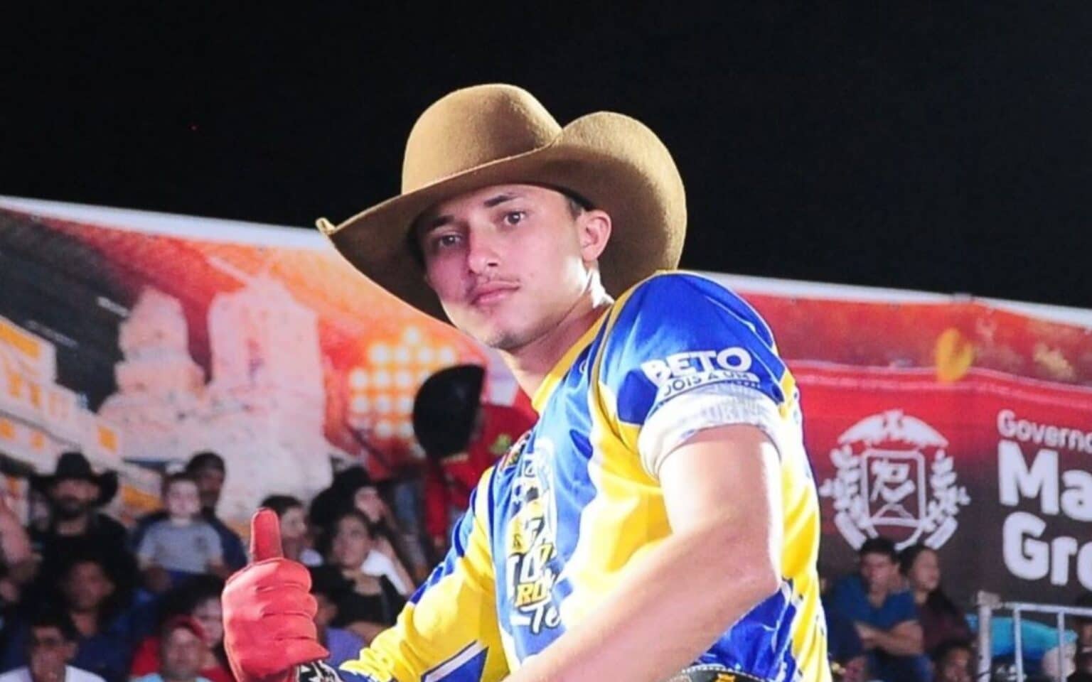 Peão morre após ser pisoteado por boi em rodeio no Nortão