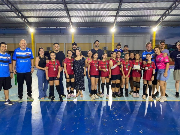 Vôlei MF de Colíder conquista título invicto da Liga Norte na categoria Sub-12 Feminina