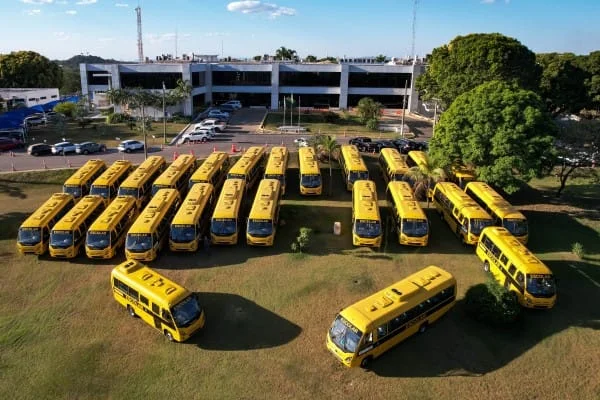 Governo de MT entrega amanhã (20), 270 ônibus escolares para 76 municípios
