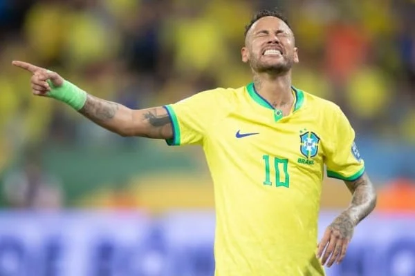 Na Arena Pantanal: Brasil sofre empate da Venezuela e perde liderança das Eliminatórias
