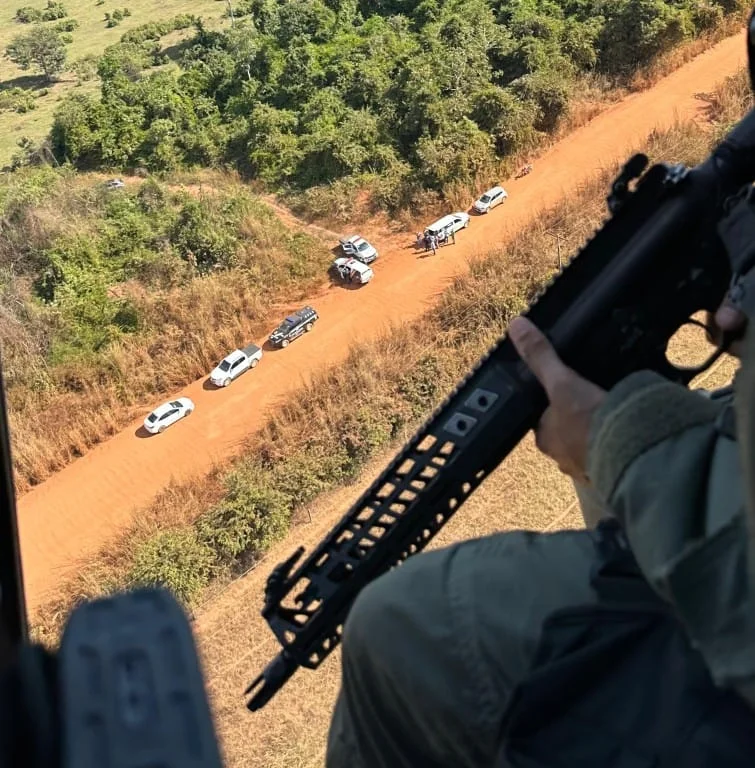 Sesp mobiliza forças de segurança e localiza suspeitos de matar mulher em área de mata