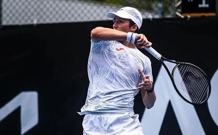 Cuiabano Leonardo Storck é vice-campeão do Australian Open Junior Series em confronto acirrado com gaúcho