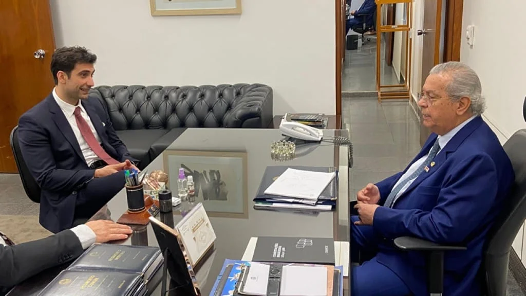 Jayme Campos discute política de juros e desafios econômicos com indicado à presidência do Banco Central