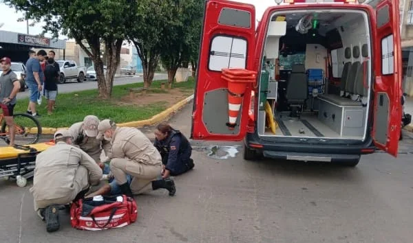 Motociclista fica ferido em colisão no centro de Colíder