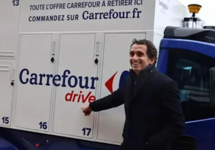 CEO global do Carrefour pede desculpas ao Brasil após polêmica envolvendo qualidade da carne exportada.