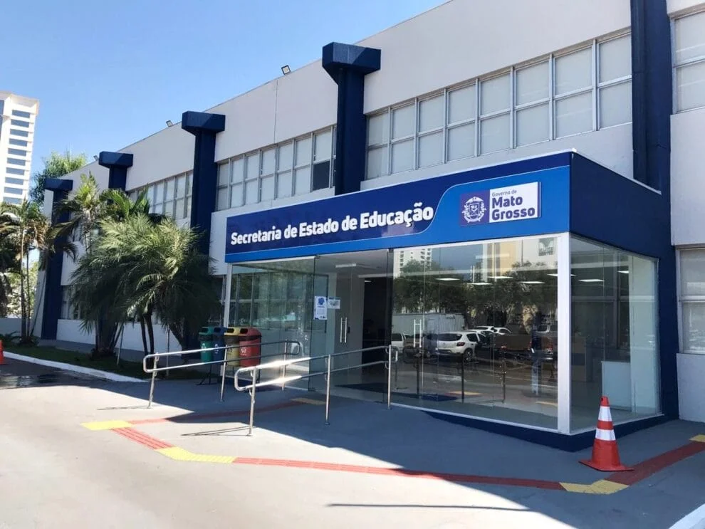 Matrículas de alunos da Rede Estadual continuam apenas de forma presencial, informa Seduc