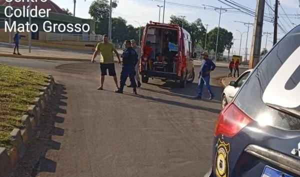 Mulher Fica Ferida em Acidente Envolvendo Moto e Bicicleta em Colíder