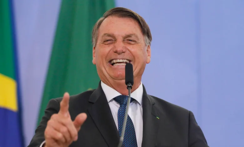Bolsonaro detona fala de Lula sobre amantes e faz declaração apaixonada a Michelle