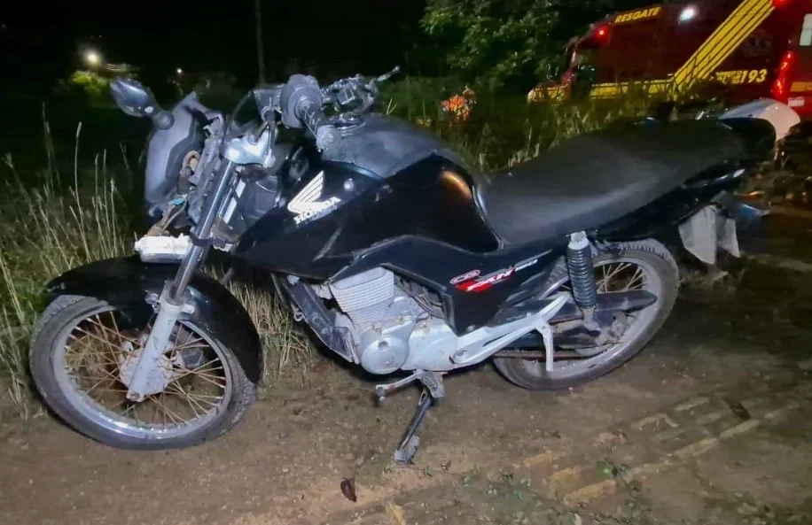 Dois são socorridos em estado grave após colisão entre motos em Sinop