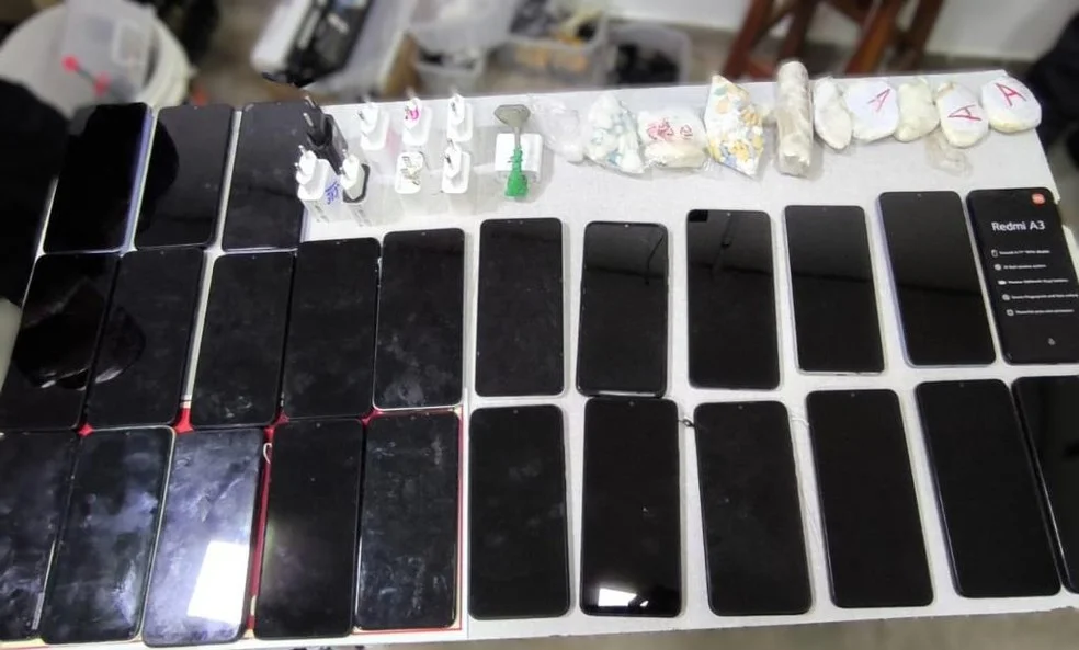 Operação em 40 presídios de MT termina com apreensão de mais de 70 celulares, drogas e máquina de tatuagem