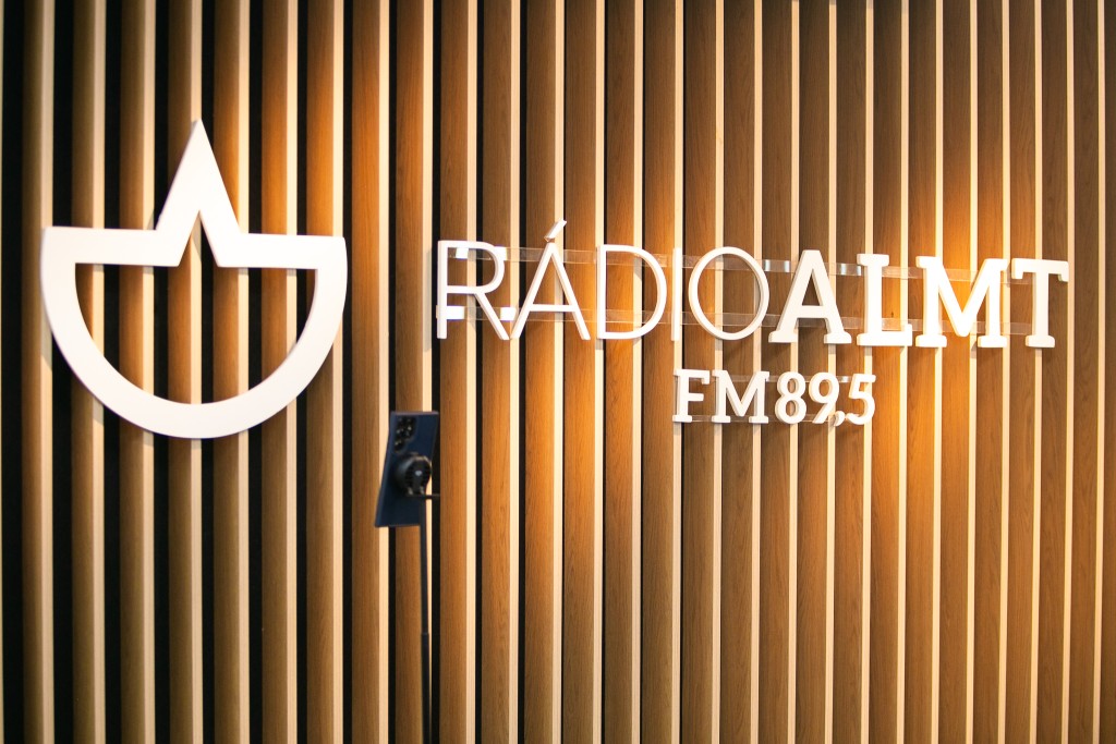 Rádio Assembleia estreia Bandas de Cá, com destaque para o rock mato-grossense