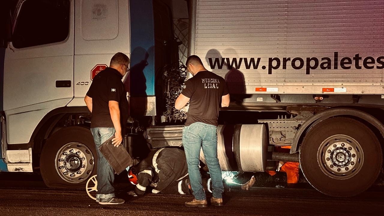 Ciclista morre após ser atropelado por carreta nas proximidades da ponte do Rio Guaporé