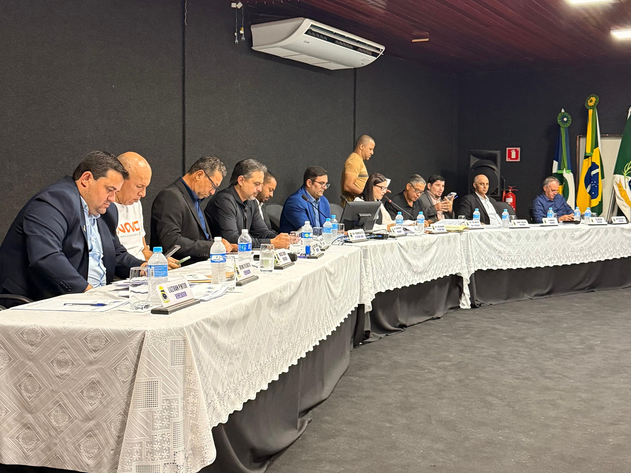 Com votação unânime, Câmara de Colíder encaminha demandas de infraestrutura, saúde e educação na última sessão