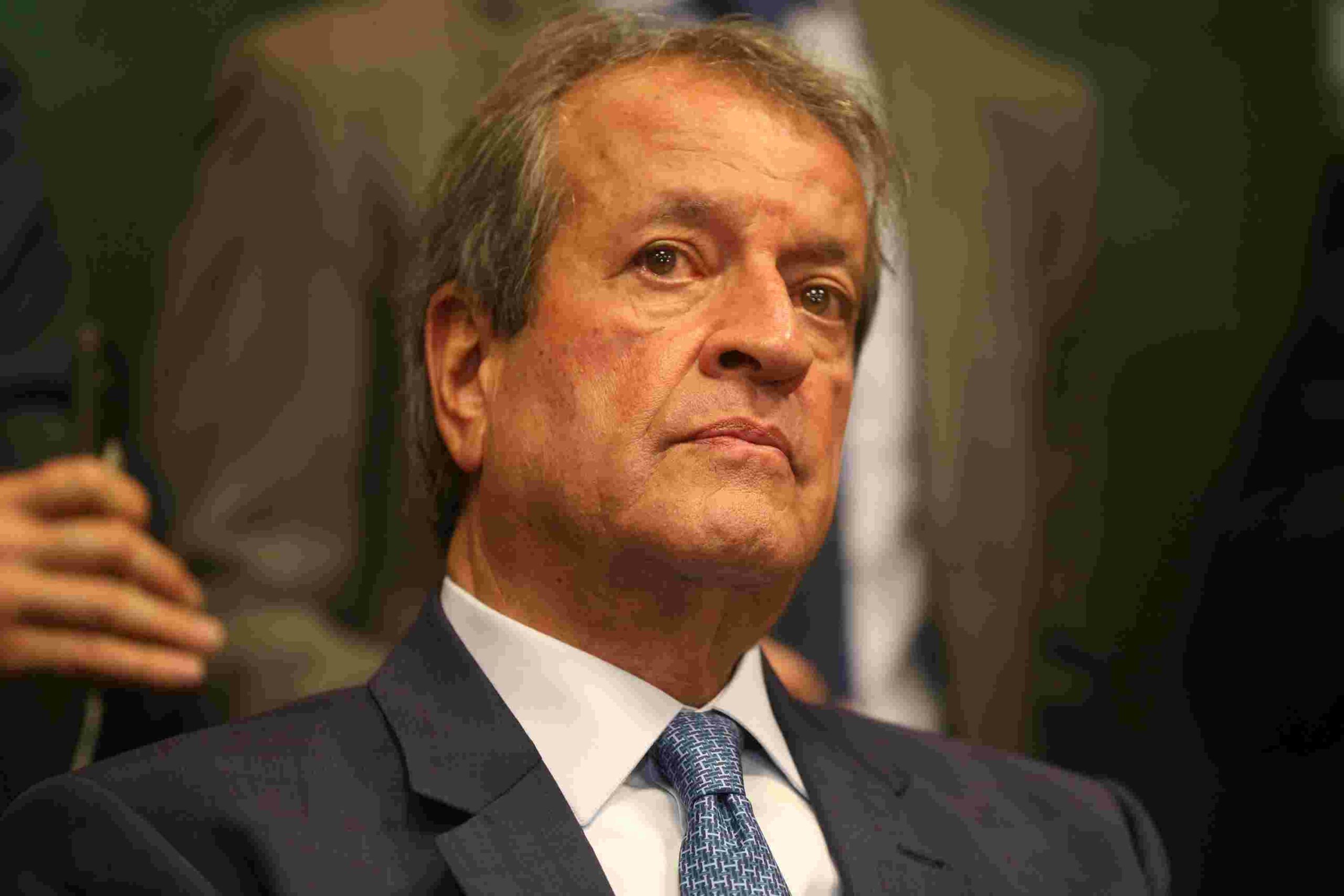 Valdemar diz que Flávio não tem a rejeição feminina que Bolsonaro enfrentava