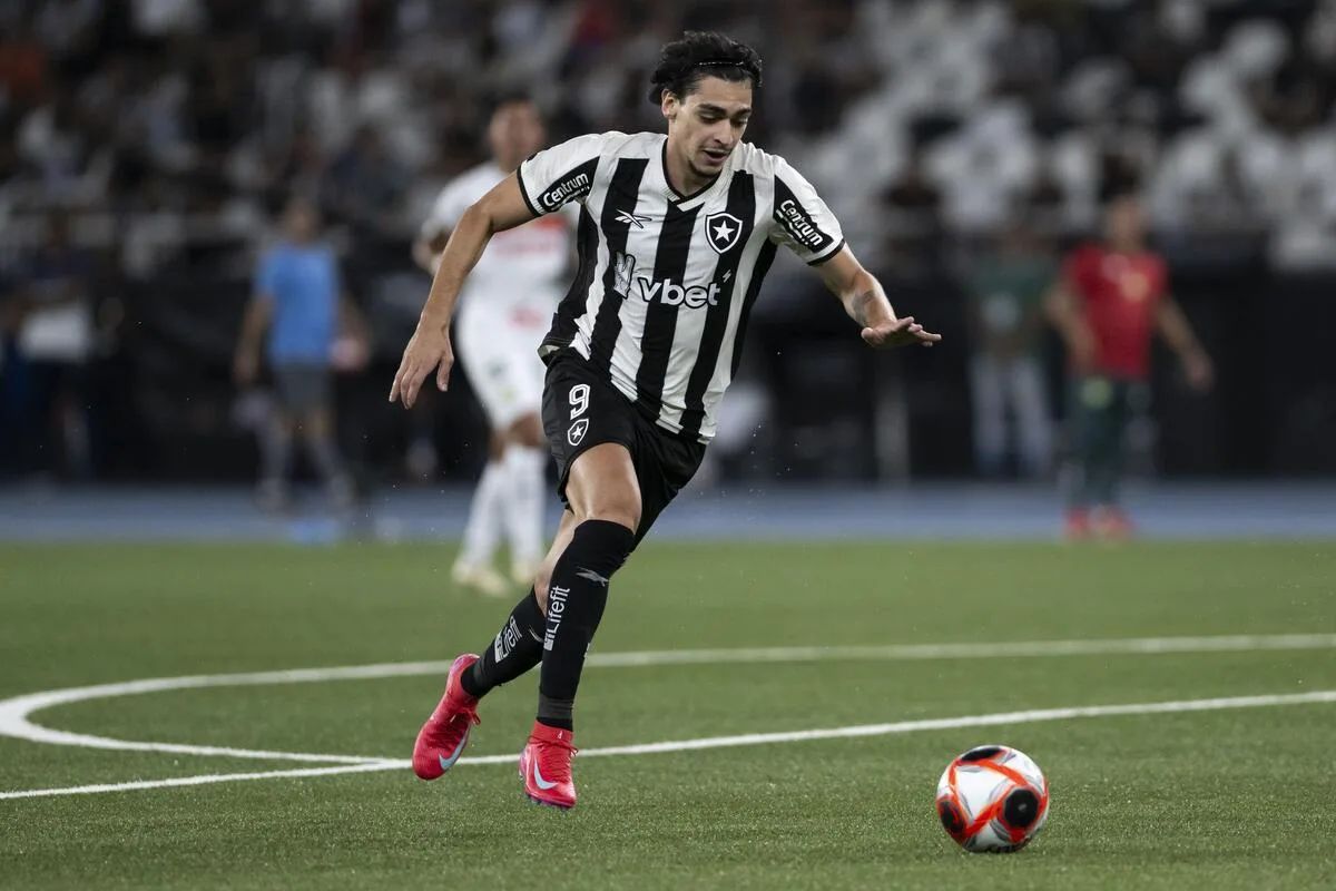 Grêmio anuncia promessa do Botafogo como reforço para o ataque