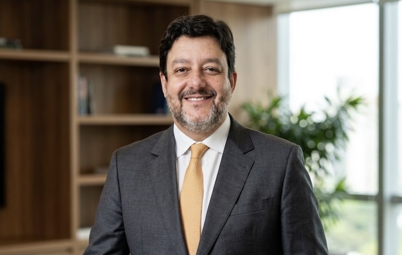 Augusto Salomon assume presidência executiva do Sindicom