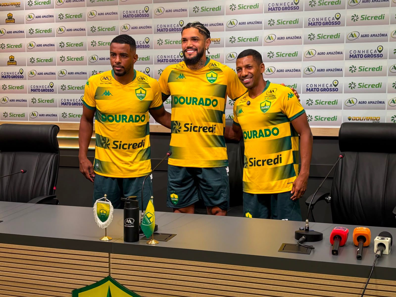 Reforços do Cuiabá são apresentados e projetam acesso à Série A