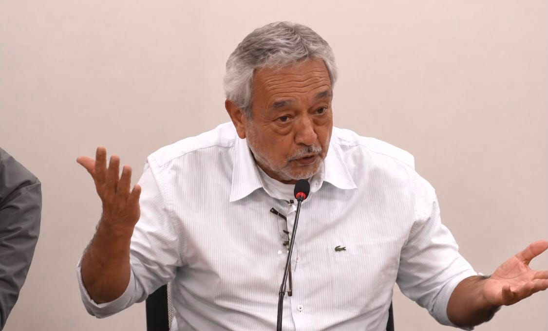 Emocionado, secretário Marcelo Padeiro deixa audiência pública sobre atraso nas obras do BRT e diz que tem “Muita coisa pra falar que poderia infartar”