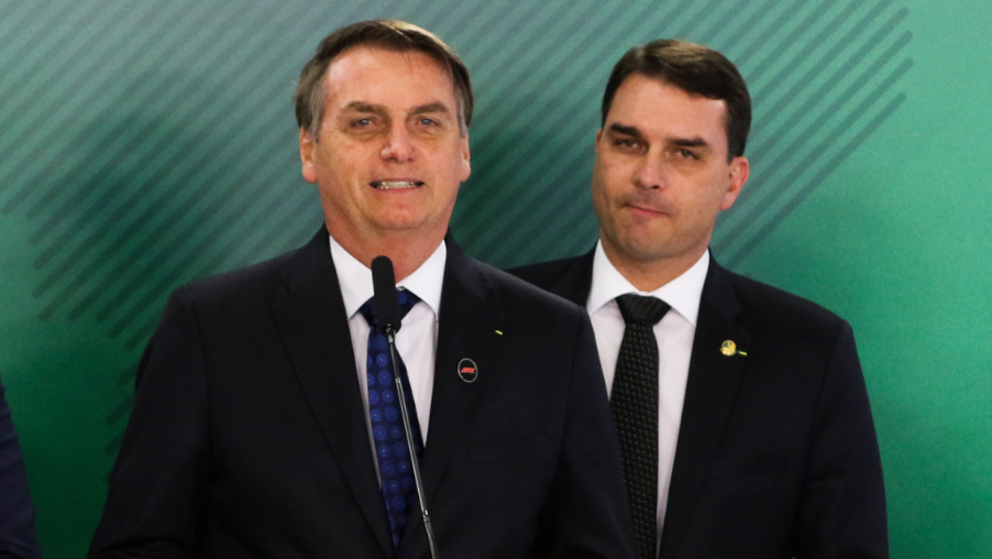Especialista questiona suspensão de visitas a Bolsonaro na prisão