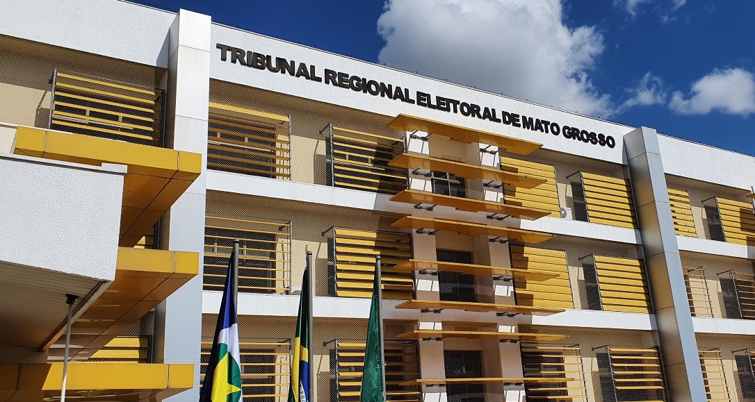 Tribunal convoca voluntários fluentes em Libras