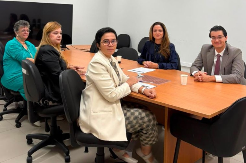 VG se compromete a regularizar contratações na Saúde e na Educação