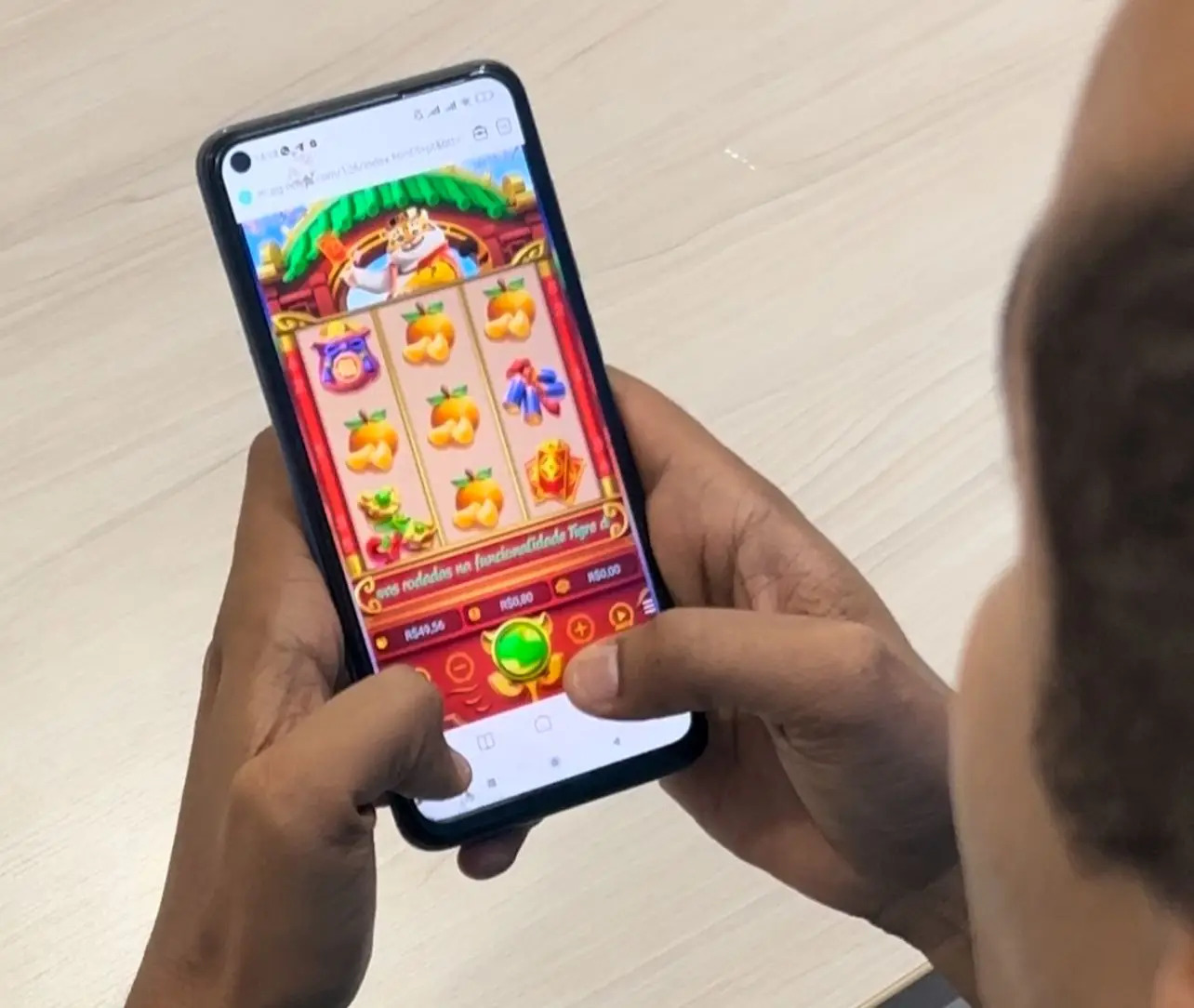 Vereador quer proibir publicidade do “jogo do tigrinho”