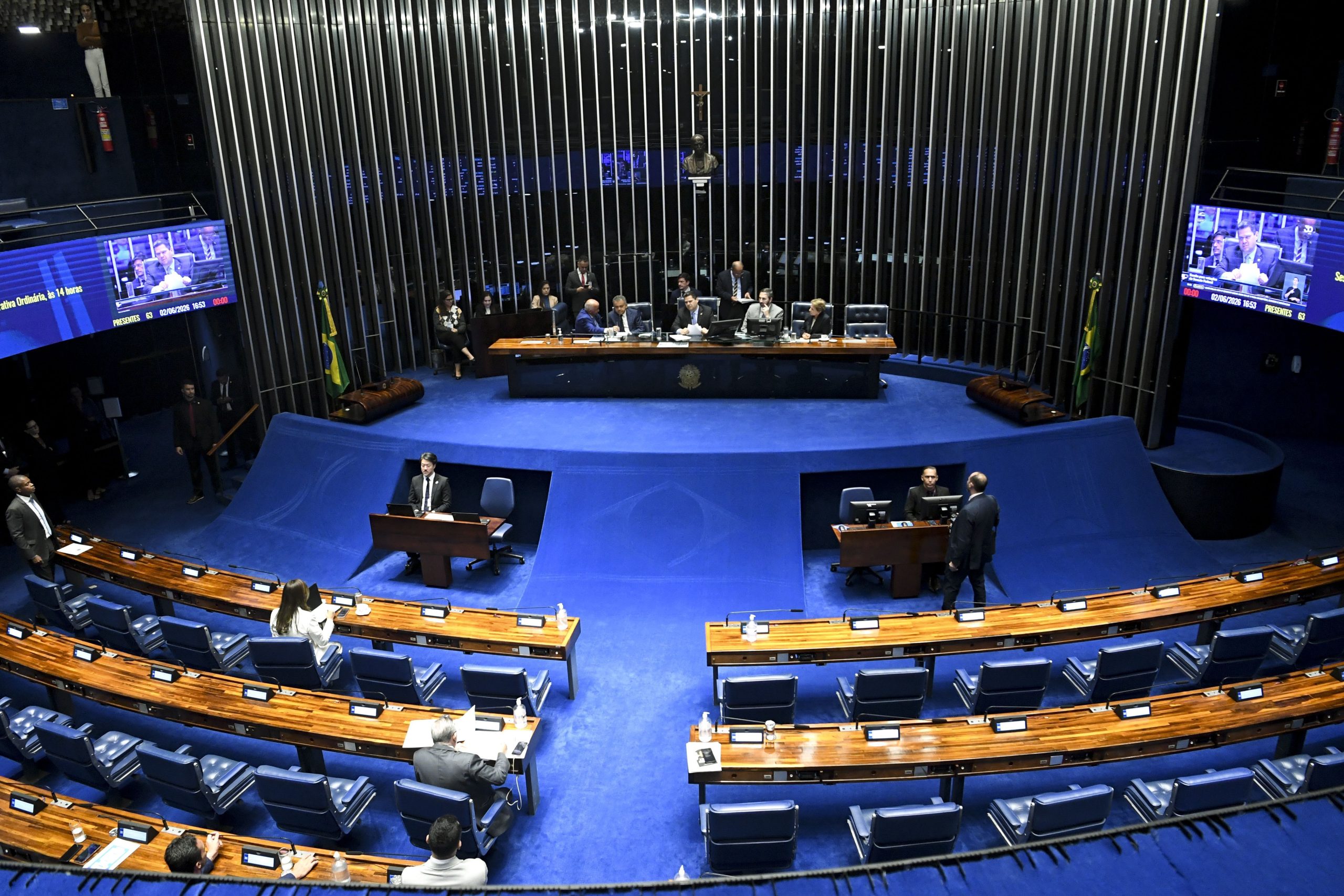Senado aprova aposentadoria especial para agentes de saúde em primeiro turno