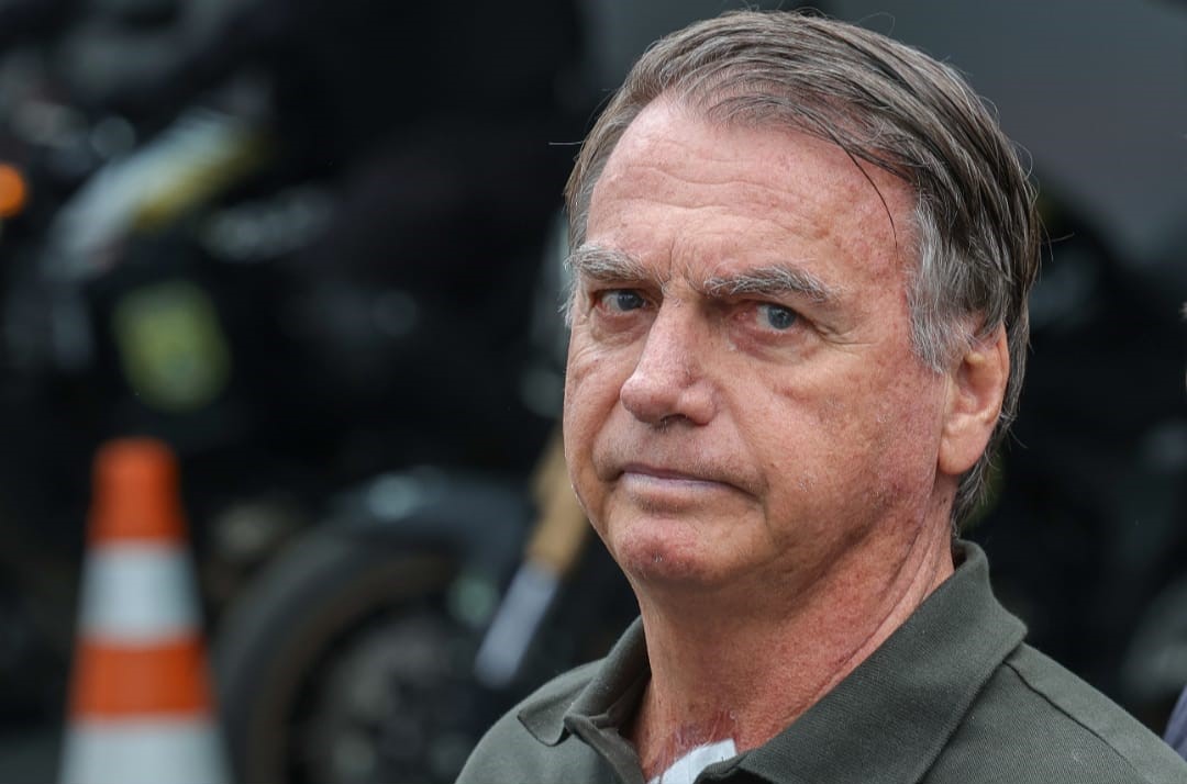 Moraes autoriza manutenção no elevador de Bolsonaro