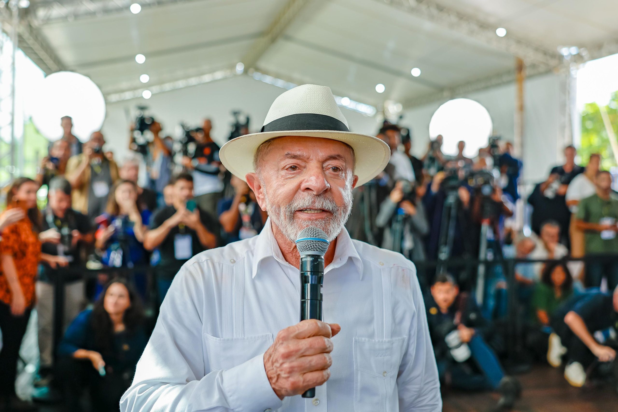 Avaliação de Lula empata em 36% entre aprovação e rejeição