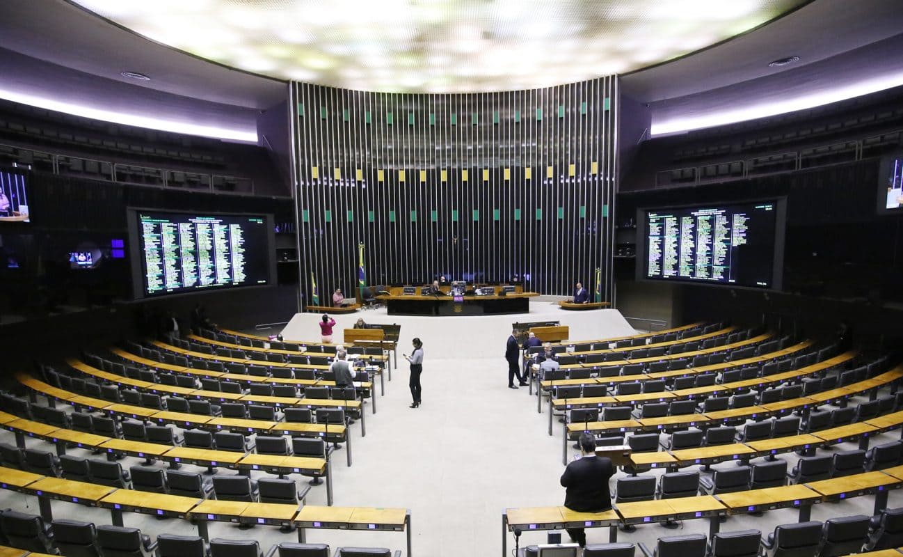 CCJC aprova projeto que inclui termo pedofilia no Código Penal e no ECA