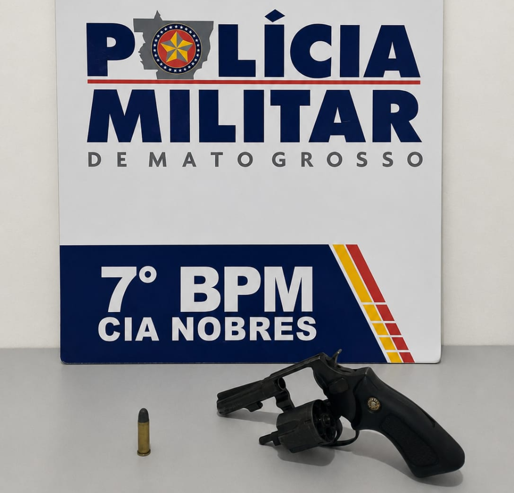 Homem é preso com revólver dentro de feira em Nobres