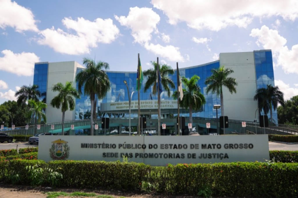 Justiça condena pai e filho por abusos contra irmãs em Cuiabá