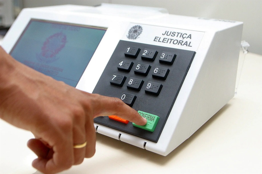 Eleitores brasileiros que moram no exterior cresceram 32%