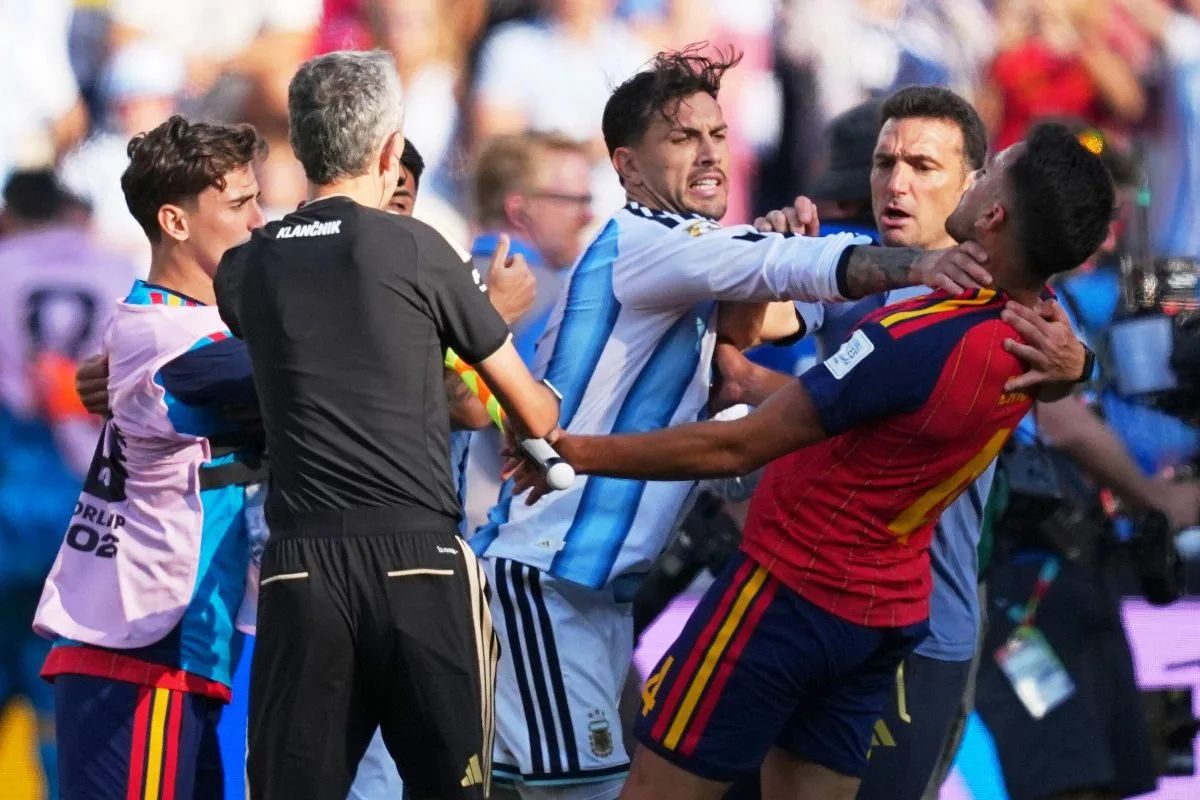 Fifa abre investigação sobre confusão após final da Copa entre Espanha e Argentina