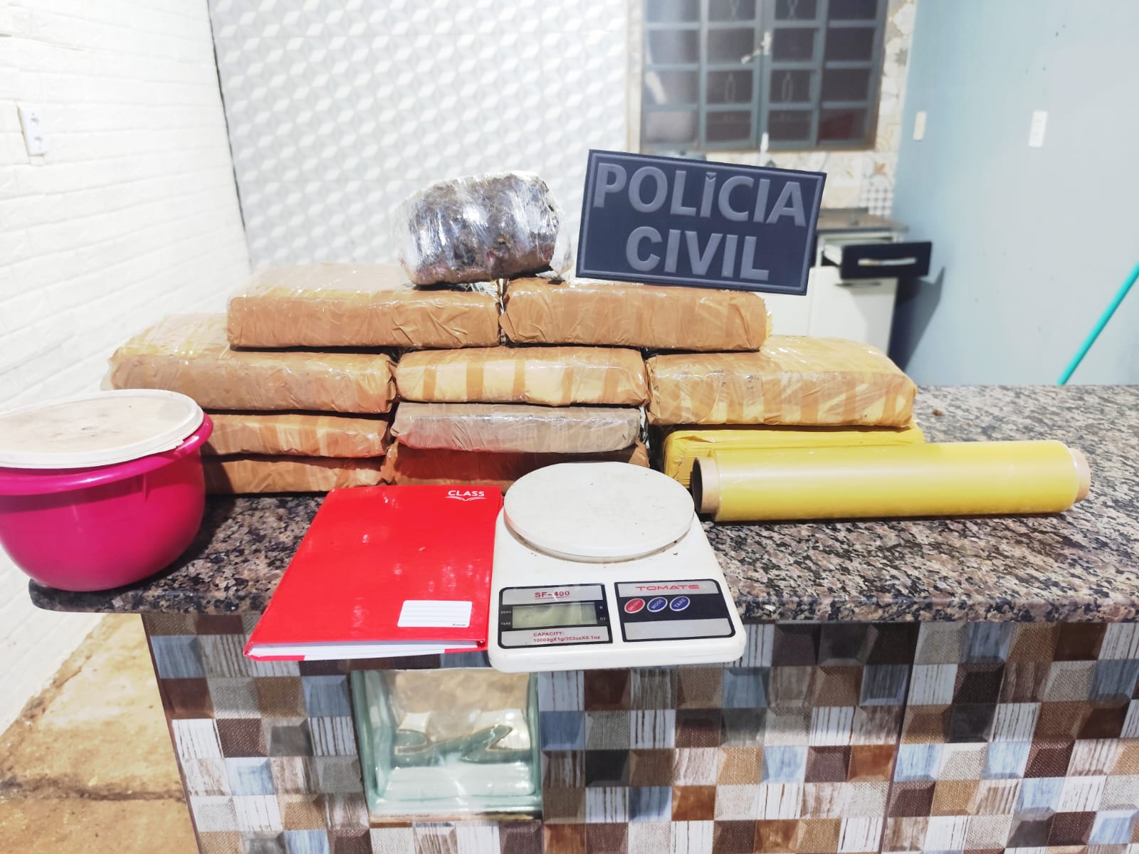 Polícia Civil prende traficante e apreende 10 tabletes de maconha em Rondonópolis