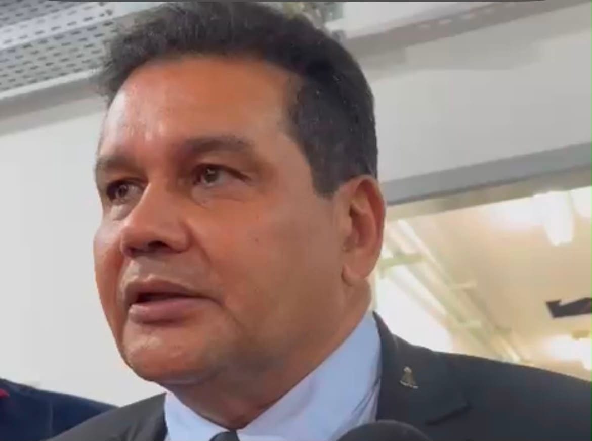 R$ 720 MILHÕES: “A Câmara deu um cheque em branco; agora a responsabilidade é da prefeita”, dispara Vanderlei após aprovar projetos do Executivo