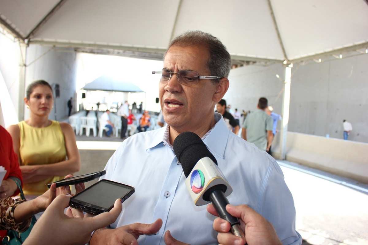Juíza livra ex-secretário e manda empresa pagar R$ 4,7 milhões por calote na Trincheira Santa Rosa