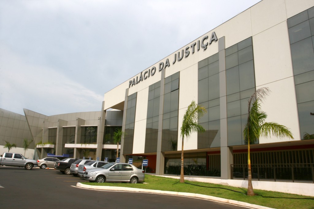 Novos desembargadores tomam posse e passam a integrar a Corte do TJMT