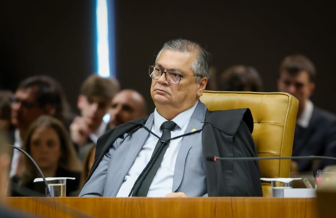 Prazo de Dino para partidos explicarem emendas se encerra nessa semana