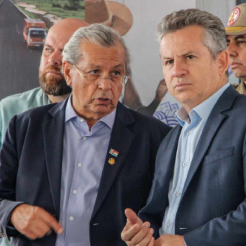 Renúncia de delegados amplia tensão e acirra disputa entre Jaime Campos e grupo de Mauro Mendes na convenção