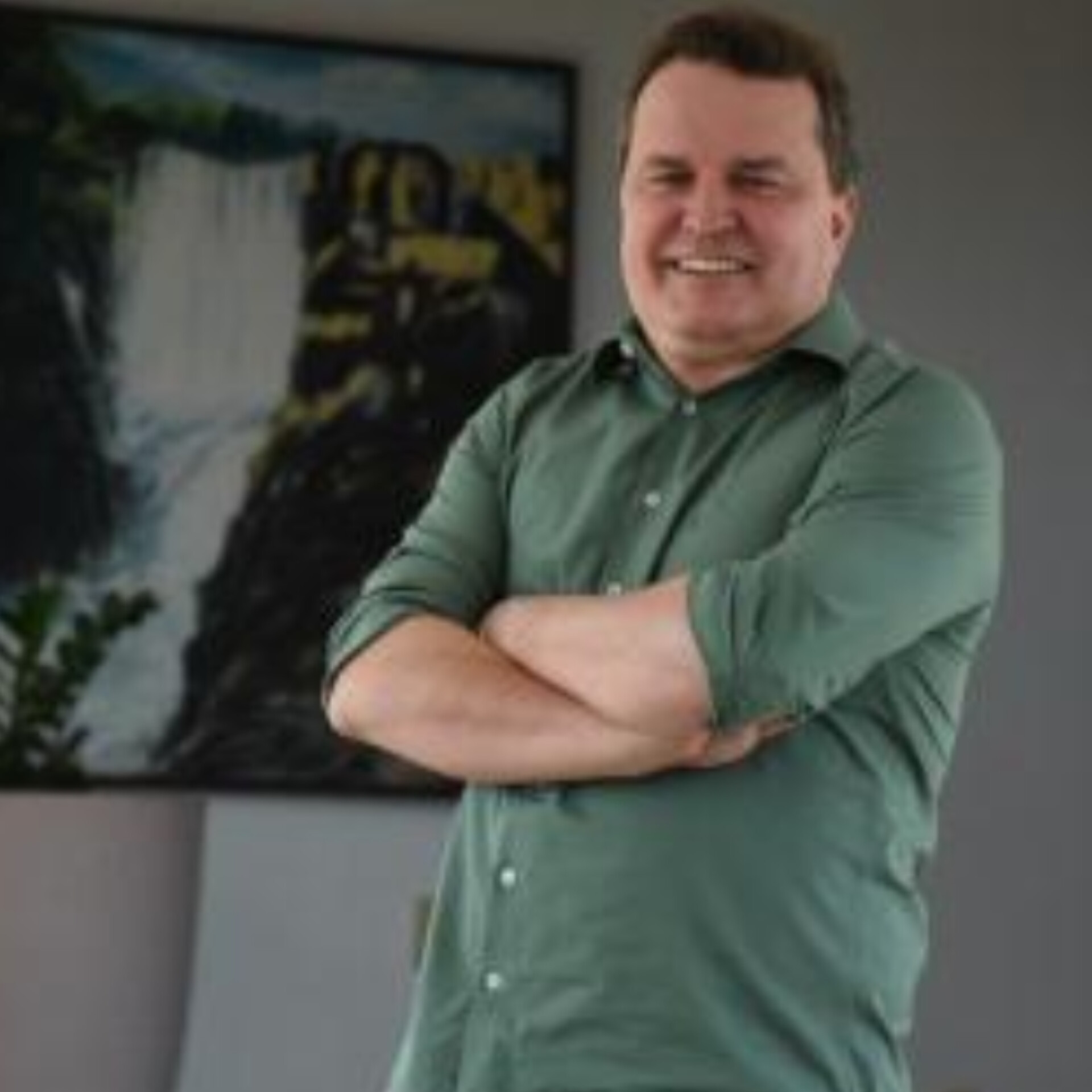 Após impasse sobre vaga de vice, Max Russi anuncia candidatura própria do Podemos ao Governo de Mato Grosso